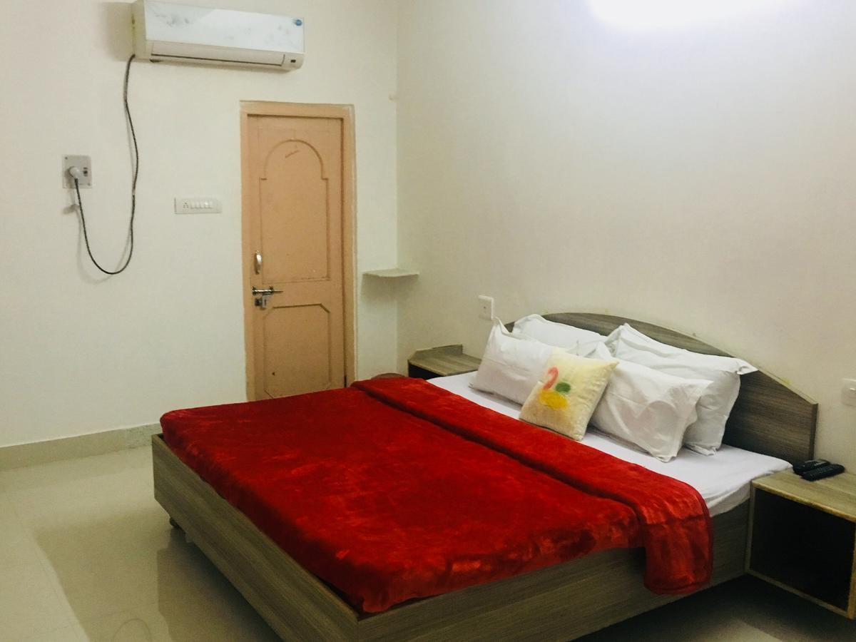 Hotel Santosh Guest House Jodhpur  Eksteriør billede