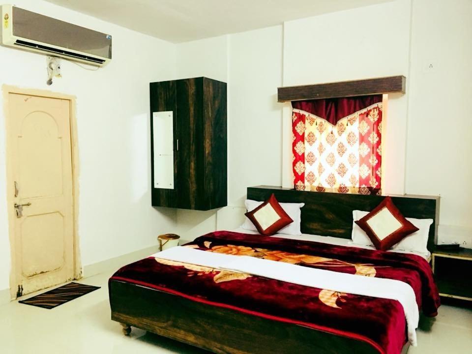 Hotel Santosh Guest House Jodhpur  Eksteriør billede