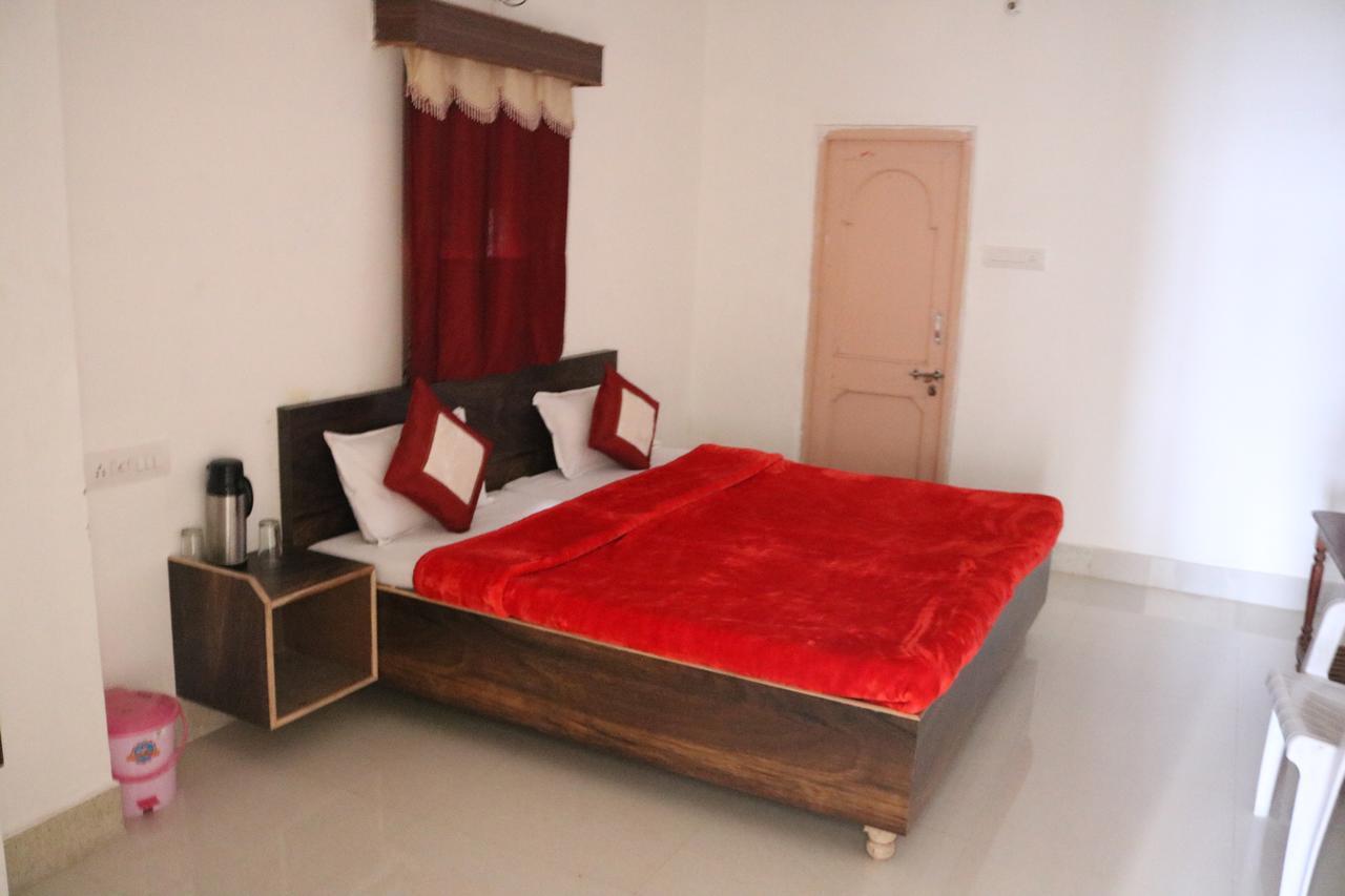 Hotel Santosh Guest House Jodhpur  Eksteriør billede